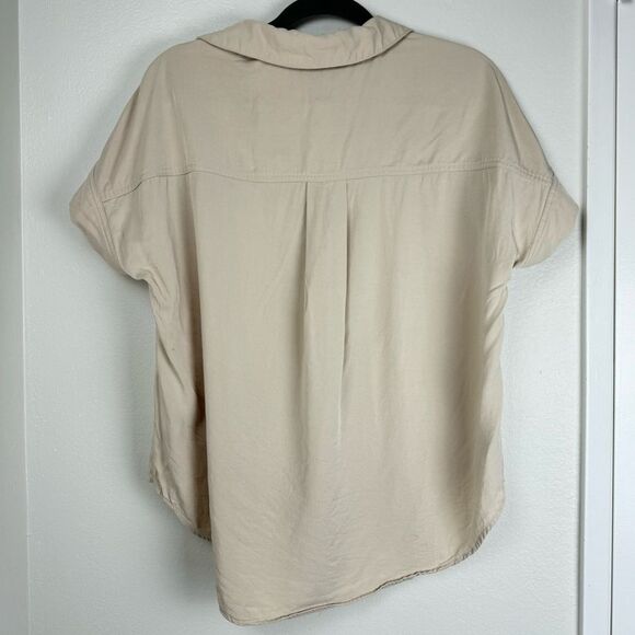 Loveriche Collared Blouse shirt Beige Tan Tencel blend work office casual sz L - Picture 2 of 5